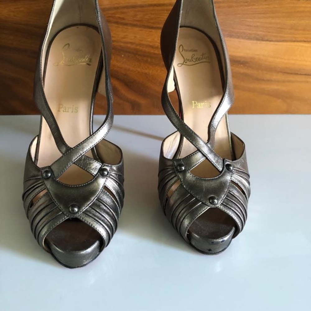 Shoes - Picture 2 of 2